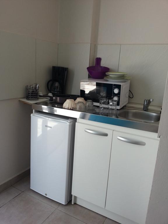 L'Annexe 66 , Saint Denis Centre Ville , A 200 M De La Rue Pietonne , Du Petit Marche Et Du Leader Price , Sur Une Rue Calme, Parking Gratuit Sur La Rue Екстериор снимка